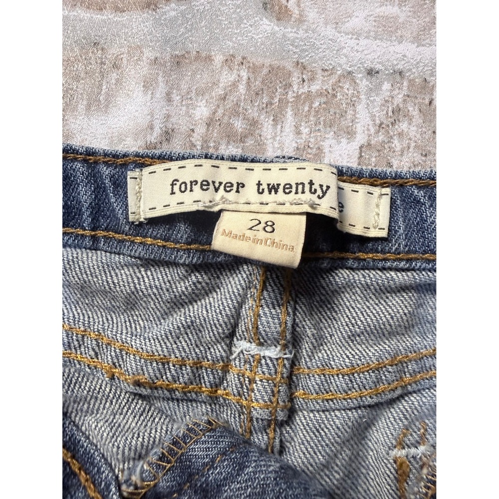 Forever Twenty Womens Denim Shorts Medium Wash Cuffed Size 28 Blue Jean Shorts - Picture 2 of 4